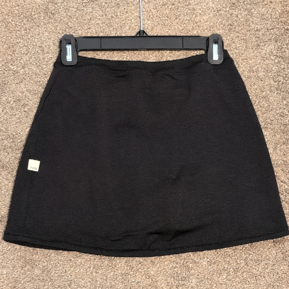Vuori Black Mini Skirt